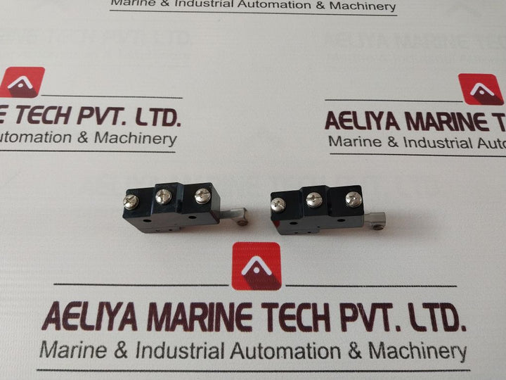 Lot Of 2X Omron Z-15Gw2-b Limit Switch
