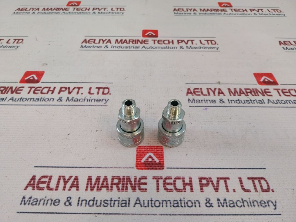 Lot Of 2X Pioneer 3000-2° Hydraulic Coupler 172C