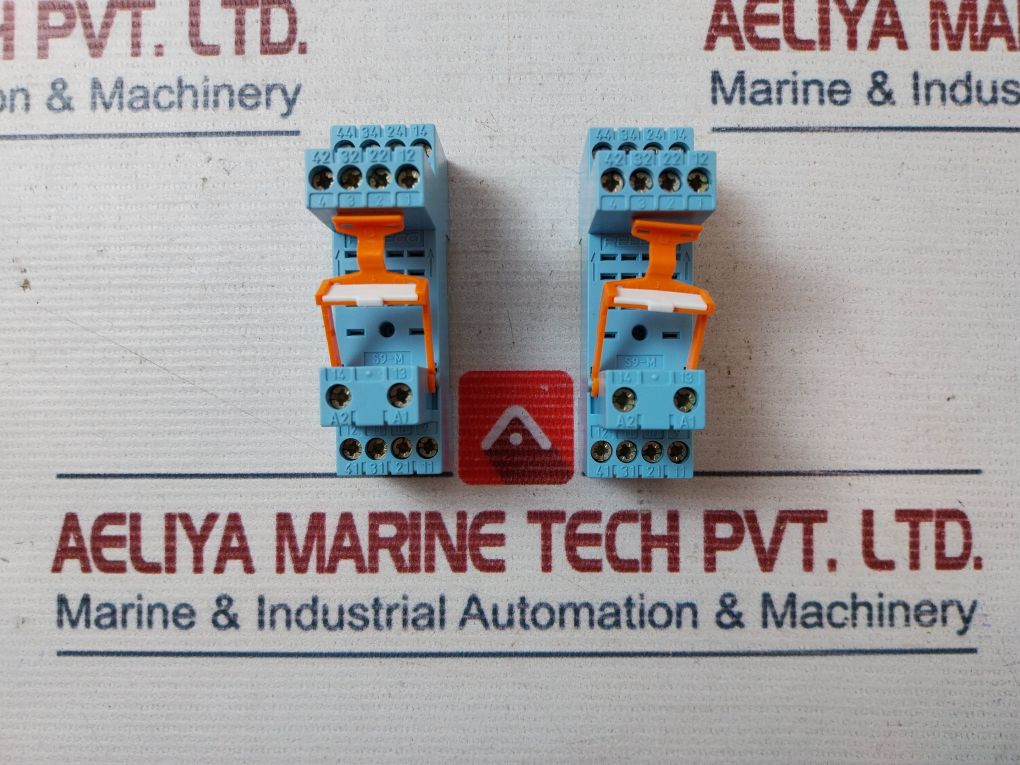 Lot of 2x Releco S9-m Relay Socket