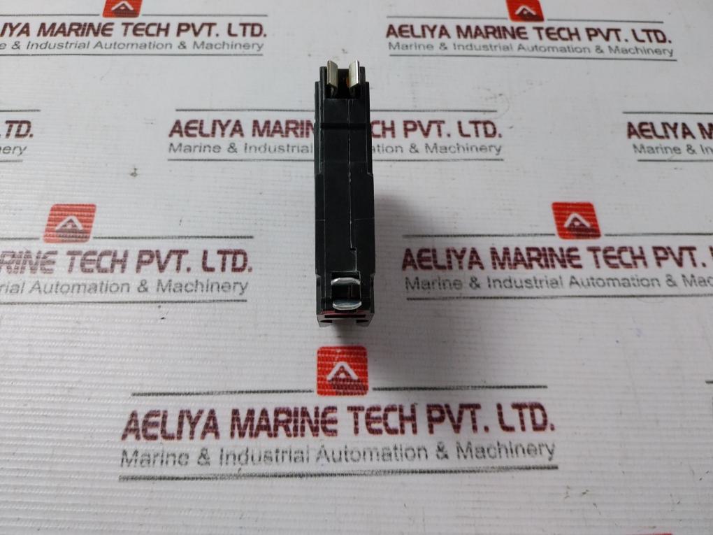 Lot Of 2X Square D Q0115 Circuit Breaker 15 Amp