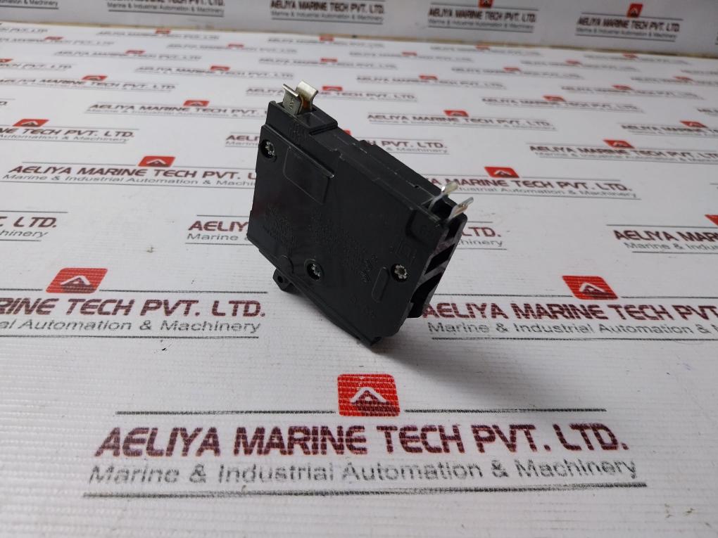 Lot Of 2X Square D Q0115 Circuit Breaker 15 Amp