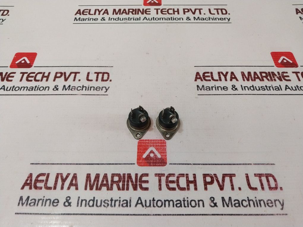 Lot Of 2X St Microelectronics Bta40-800B Triac Thyristor