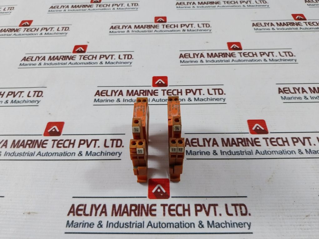 Lot Of 2X Weidmuller Rs 30, Rp011024 Relay W/ Socket 10A 250Vac