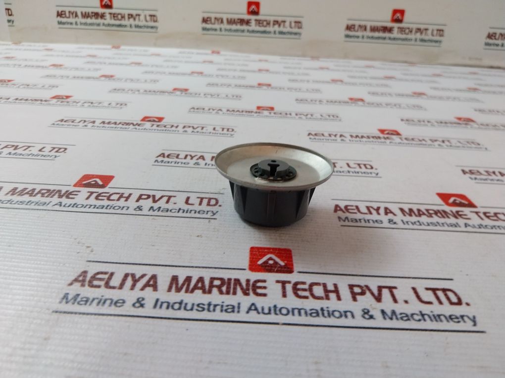 Lot Of 2X Wells 552.10.11.006 Knob-hi/Lo Rear Assembly