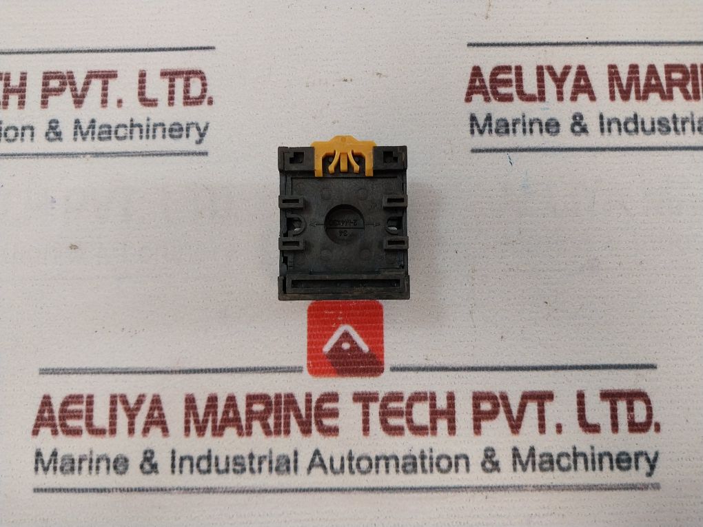 Lot Of 3X Xinling Pf113A Relay Socket