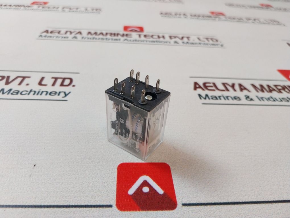Lot Of 4X Omron My2N-d2 Relay 100/110Vdc