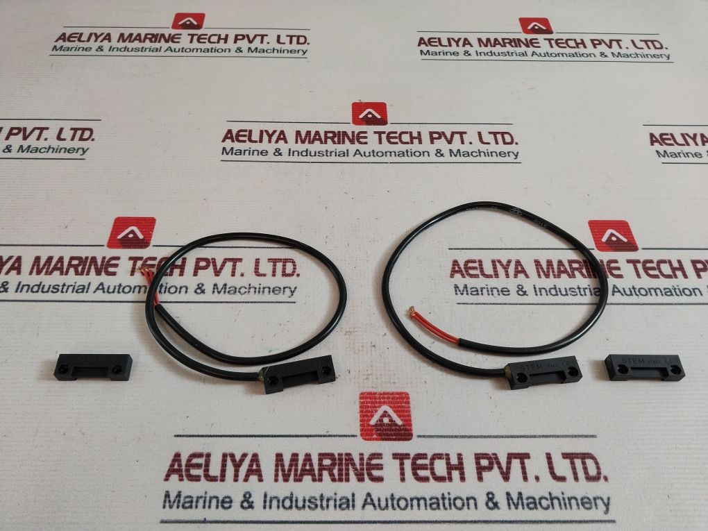 Lot Of 4X Stem 860134 Tilting Safety Switch