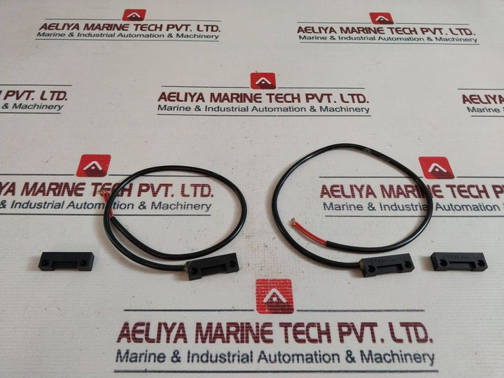 Lot Of 4X Stem 860134 Tilting Safety Switch