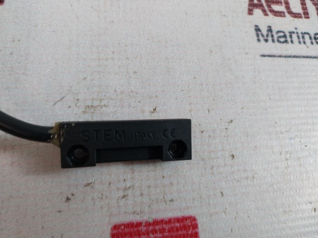 Lot Of 4X Stem 860134 Tilting Safety Switch