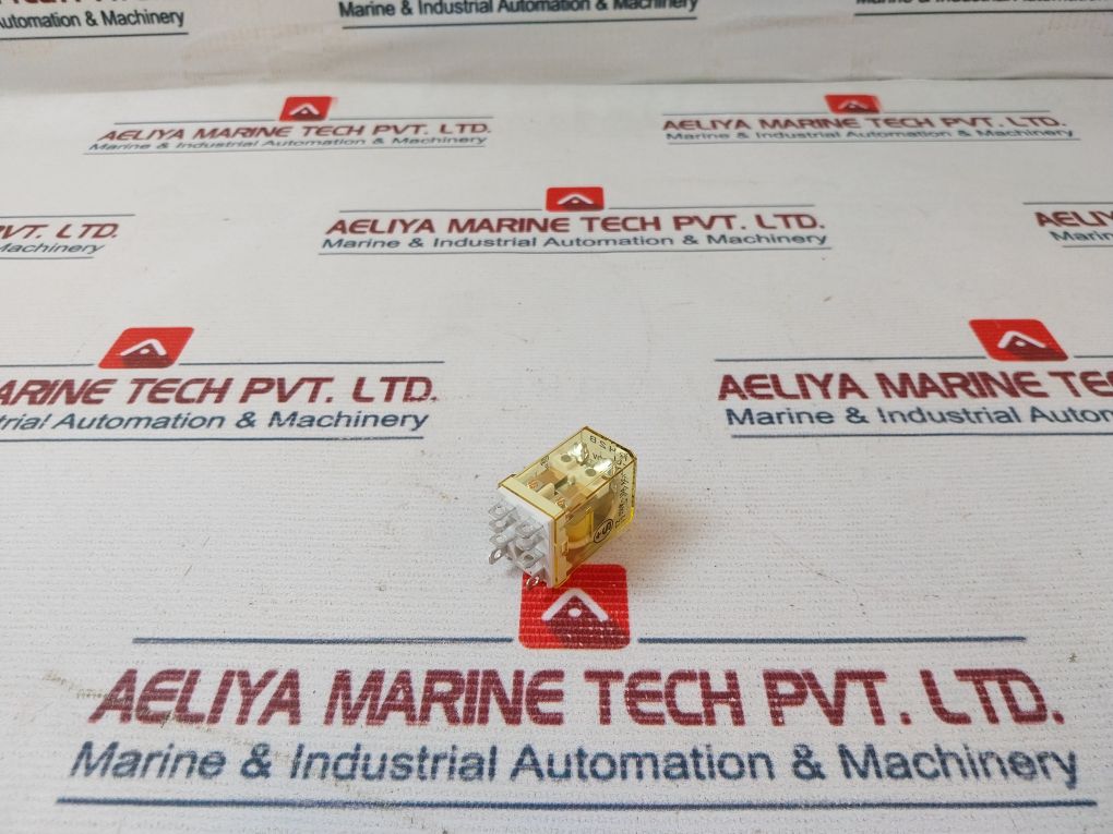 Lot Of 5X Idec Rh2B-u Power Relay Dc110V