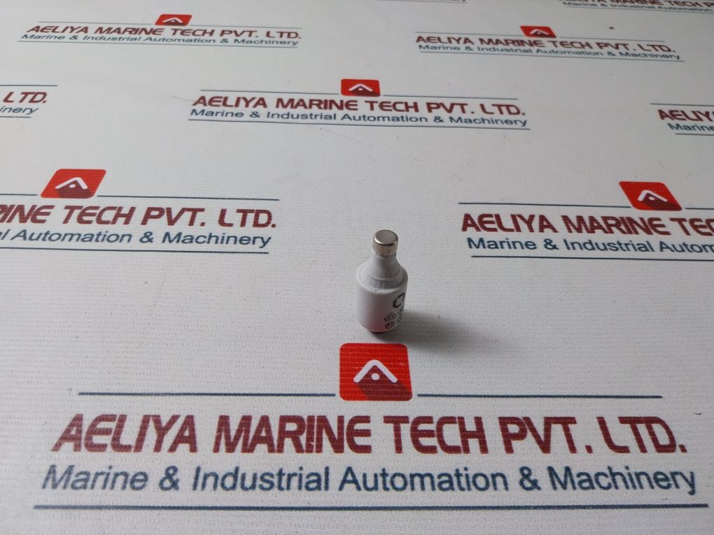 Lot Of 5X Lindner 597.0167 D-fuse Link