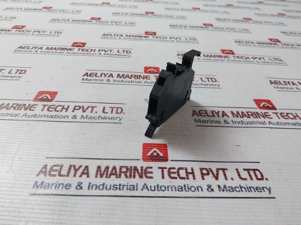 Lot Of 5X Phoenix Contact Uk5-hesi Fuse Terminal Block 3004100 6.3A 800V