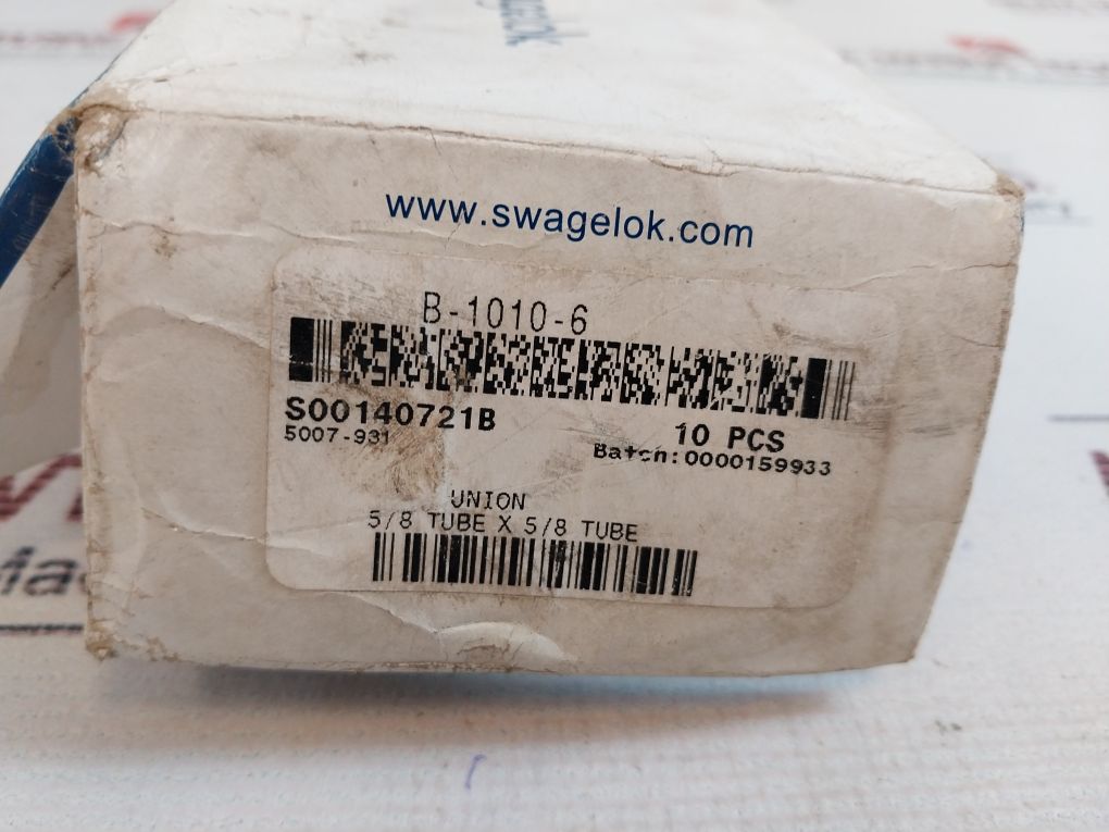 Swagelok B-1010-6 Brass Reducing Union Fitting 5/8 Tube X 5/8 Tube