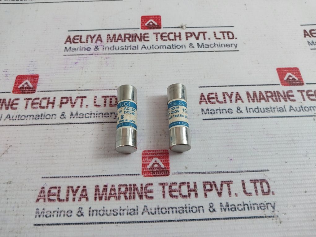 Lot Of 5X Utsunomiya Electric Uc1 Cello-lite Fuse Dc 250V 10A