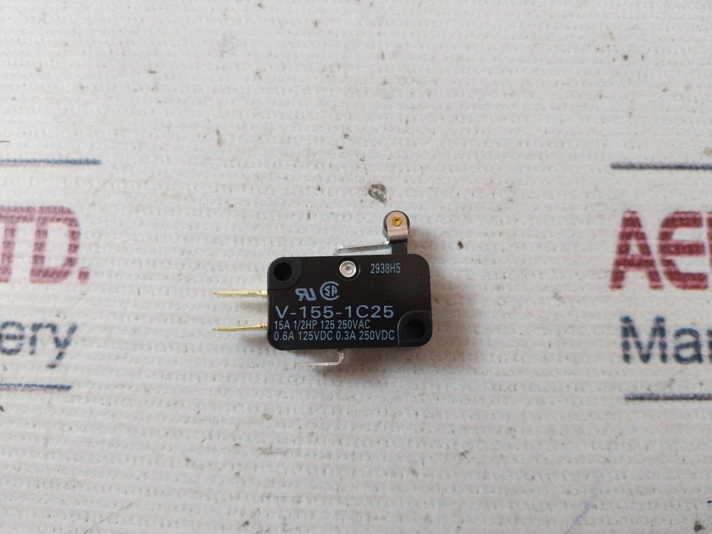 Lot Of 9X Omron V-155-1C25 Microswitch Roller Lever Short