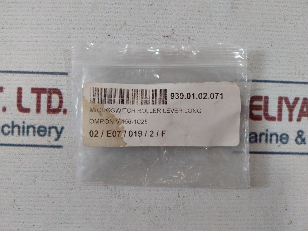 Lot Of 9X Omron V-156-1C25 Microswitch Roller Level Long 125-250Vac