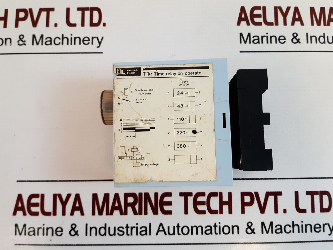 Lovato T1E Time Relay On Operate 0,3 To 30 Sec With Sr2P-06A Socket Base