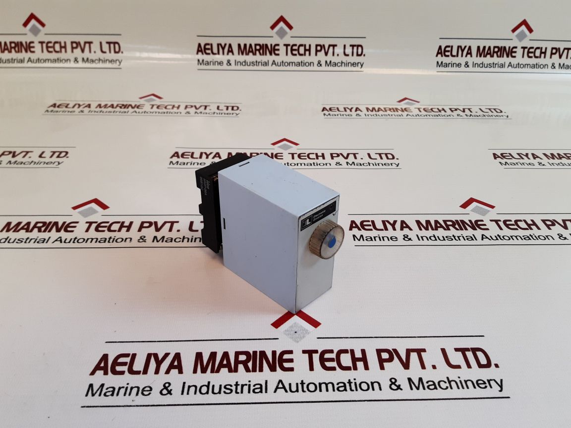 Lovato T1E Time Relay On Operate 0,3 To 30 Sec With Sr2P-06A Socket Base