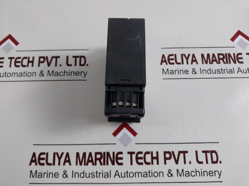 Lovato T2Ne Star-delta Time Relay 0,3 To 30 Sec