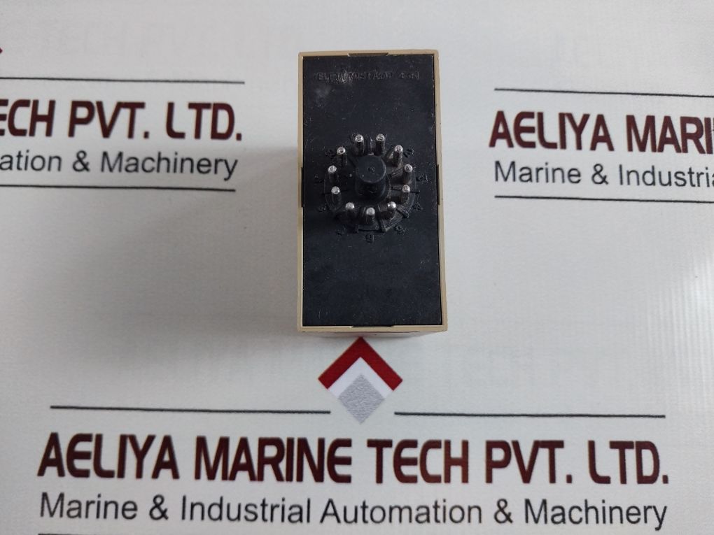 Lovato Tde Time Relay With Adjustable Delay On Release 0,1-1