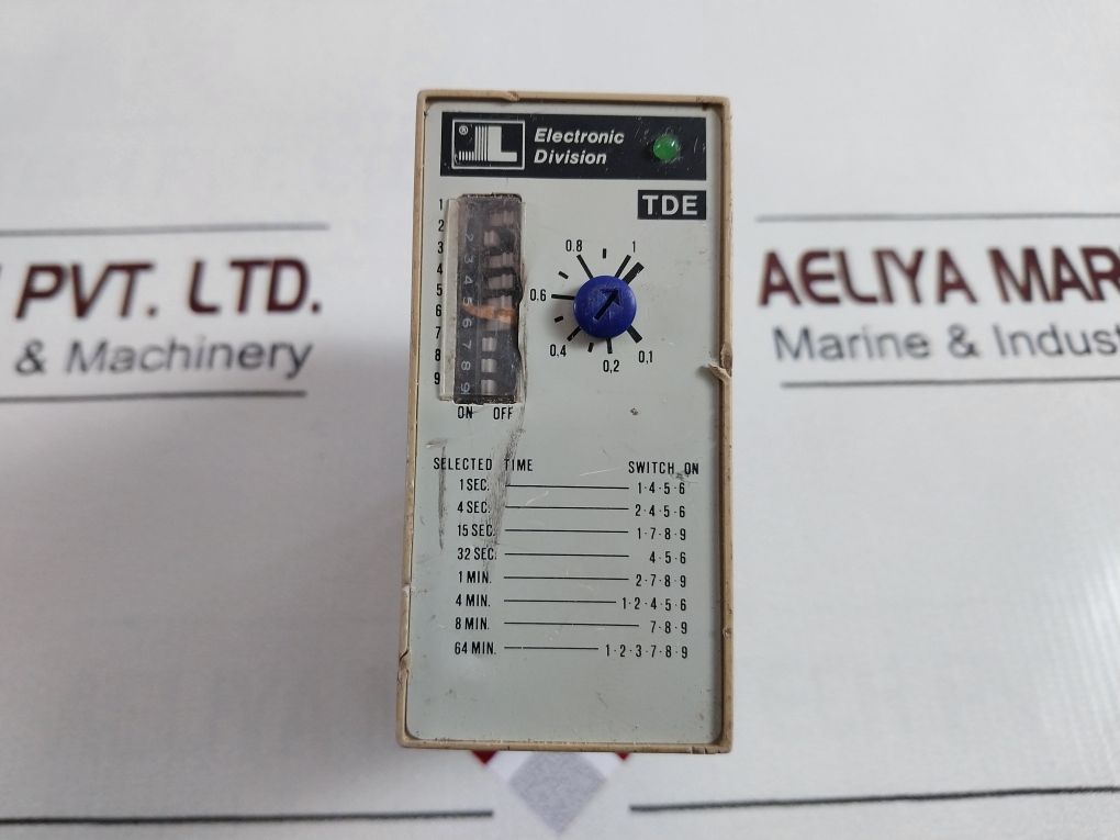 Lovato Tde Time Relay With Adjustable Delay On Release 0,1-1