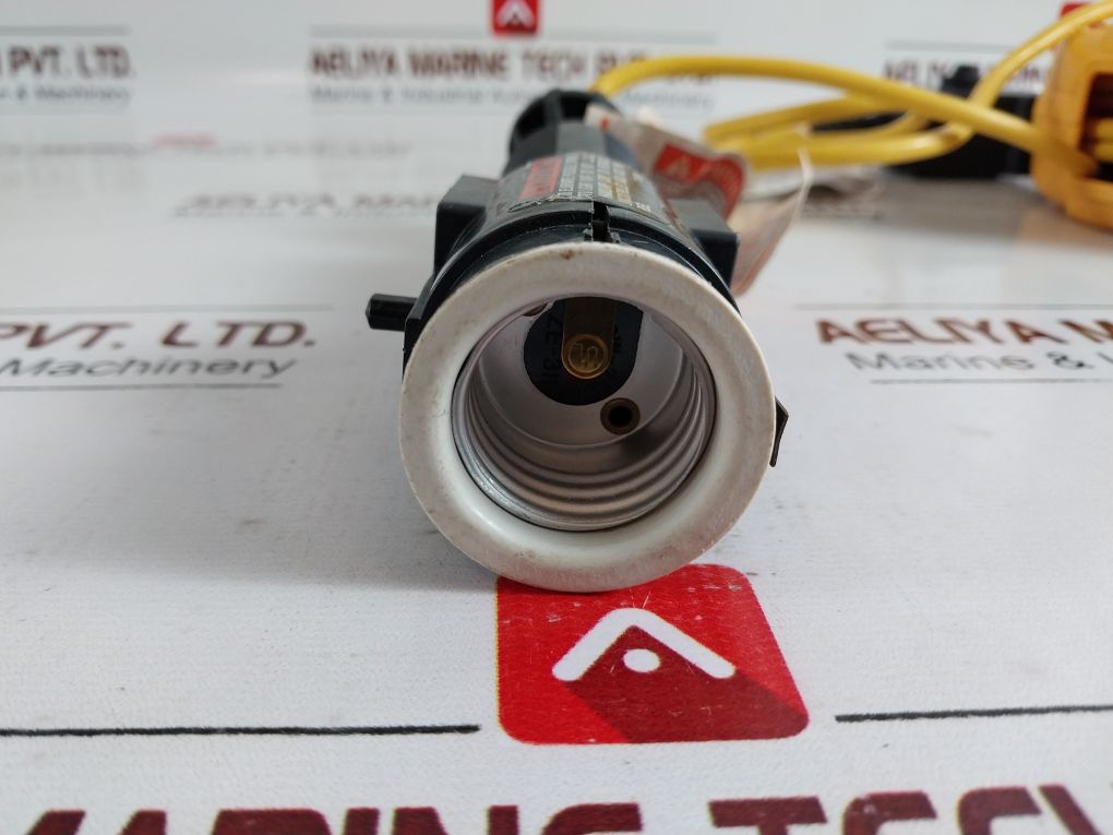 Lumapro 1A135E 20 Ft Cord Reel Light