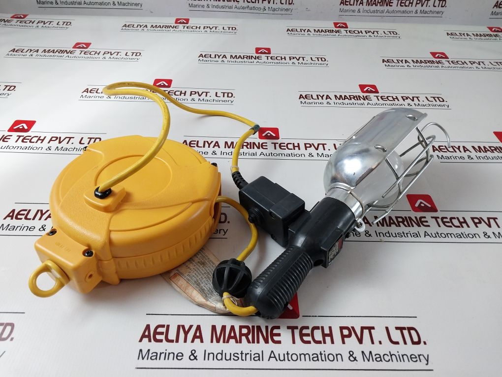 Lumapro 1A135E 20 Ft Cord Reel Light Free Shipping