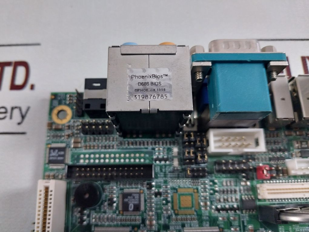Phoenix Bios Lv-679 Mother Board E243739
