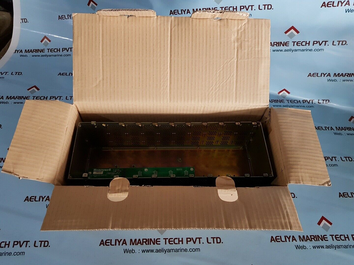 Honeywell 900r08-0101 8 i/o slot rack 5vdc/6a & 24vdc/2a