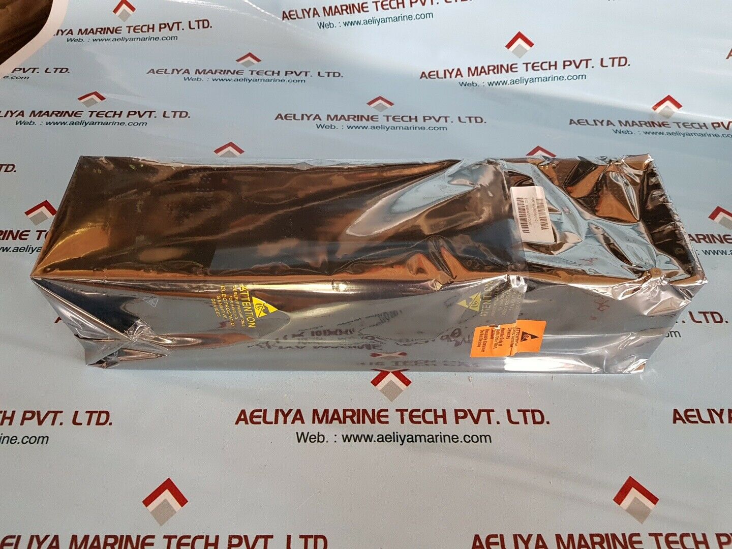 Honeywell 900r08r-0101 8 slot hc900 controller