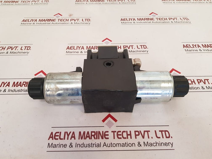 Mac Gregor 287 5949-803 Directional Control Valve