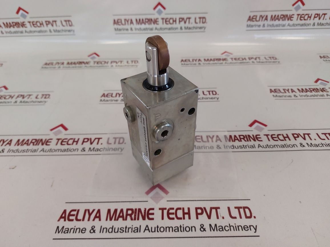 Mac Gregor Cranes 388 6361-801/396663 Valve Block