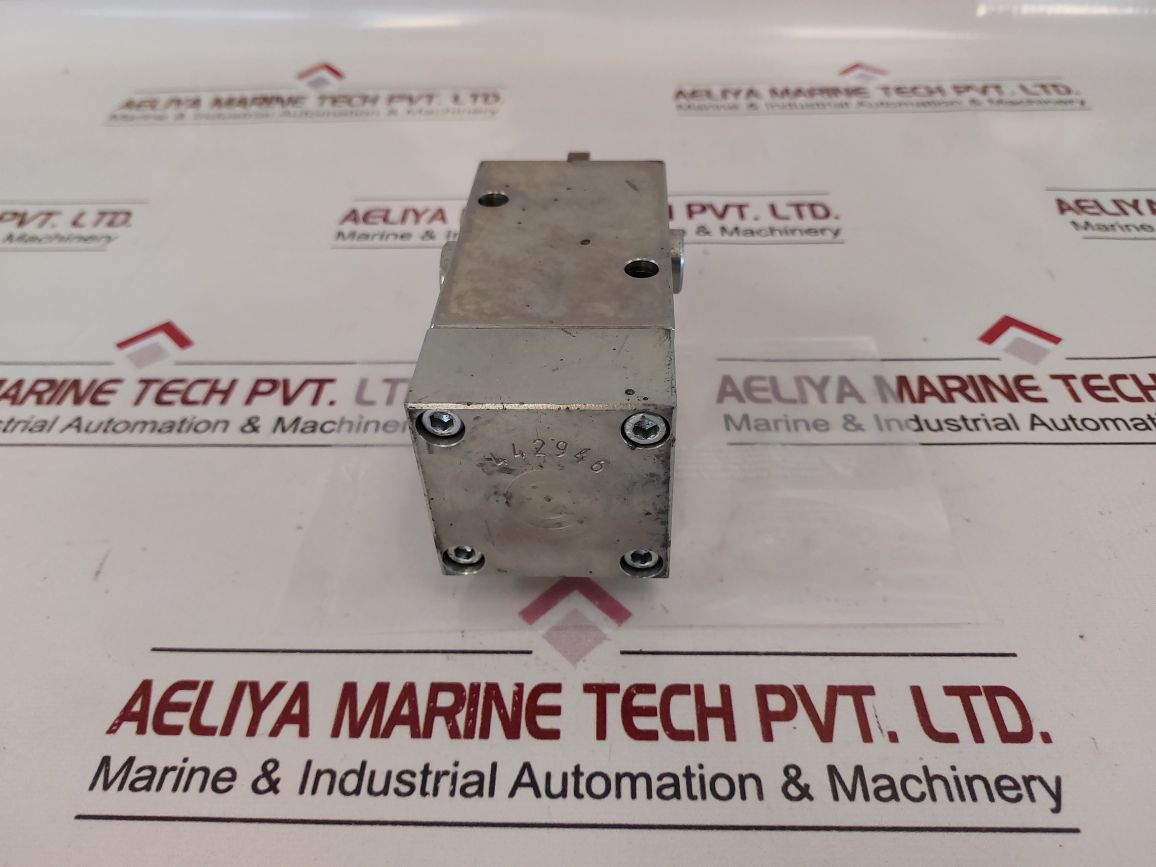 Mac Gregor Cranes 388 6361-801/396663 Valve Block