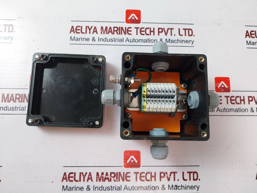 Maccomevap Mac.Exe 131.124 G Electrical Enclosure