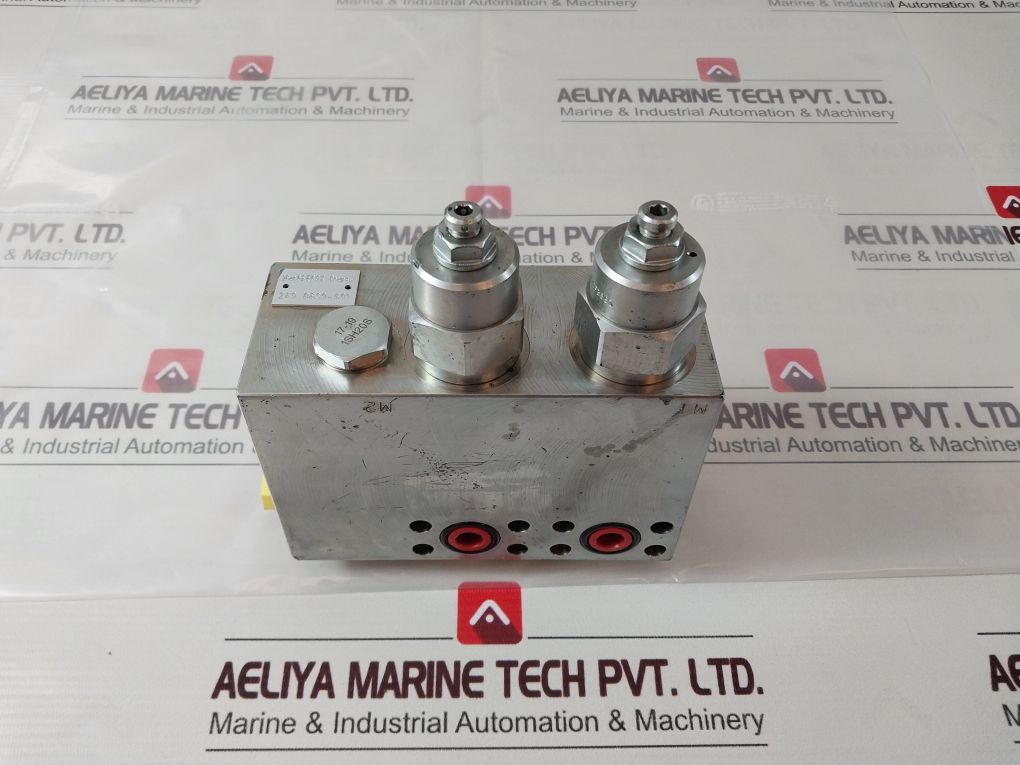 Macgregor 289 0839-801 Hydraulic Valve Block