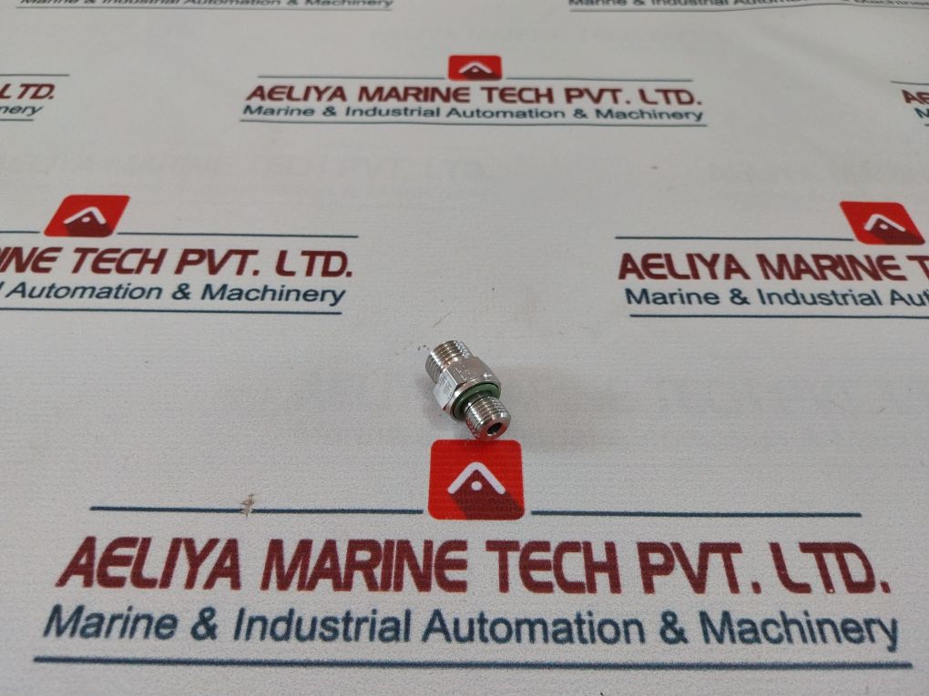 Lot Of 6X Macgregor 002553.20700 Male Stud Straight Coupling