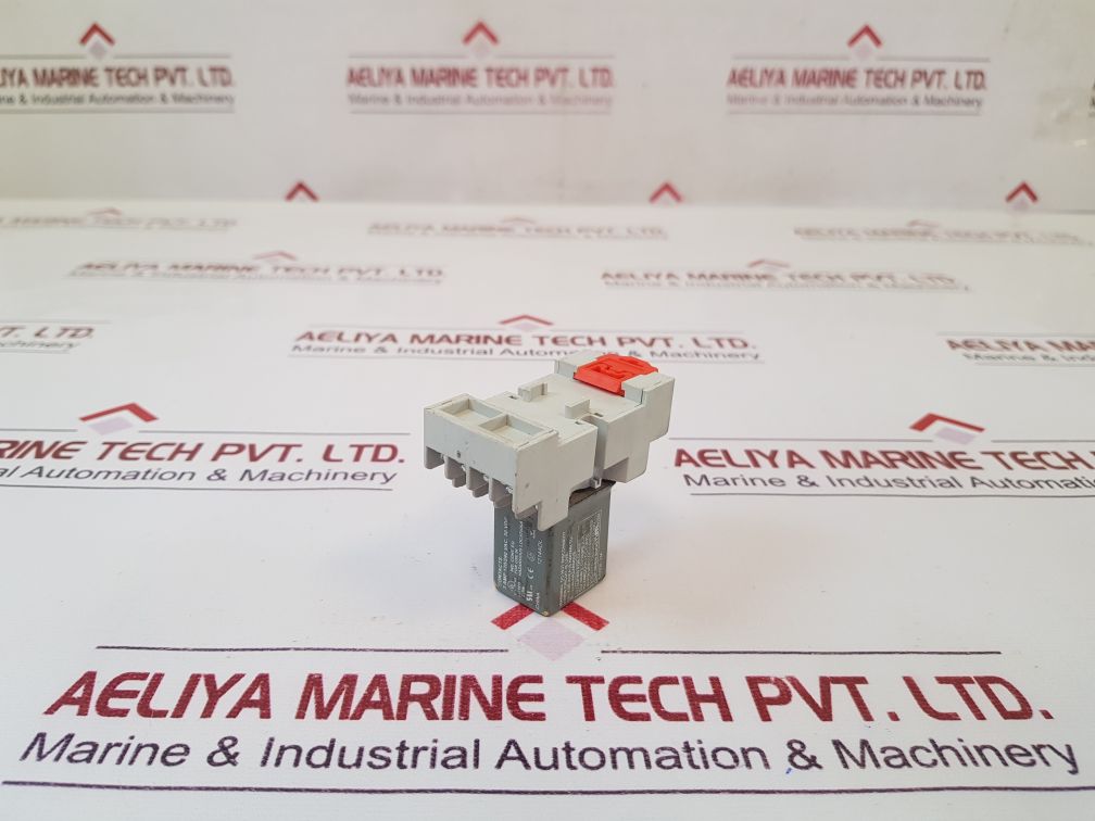 Magnecraft 782Xdxh10-120 Vac Relay Khs-17A11-120 With Base