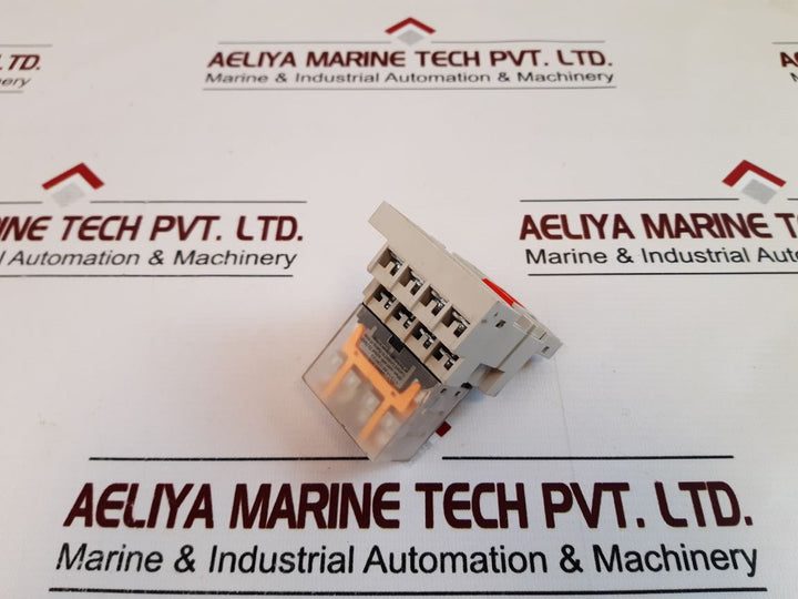 Magnecraft 784Xdxc Relay With 70-784D14-1 Socket