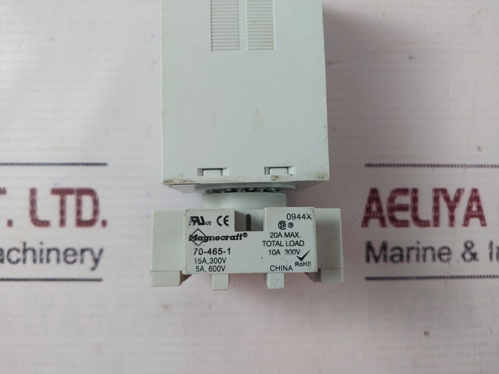 Magnecraft Tdrpro-5100 Time Delay Relay With Base