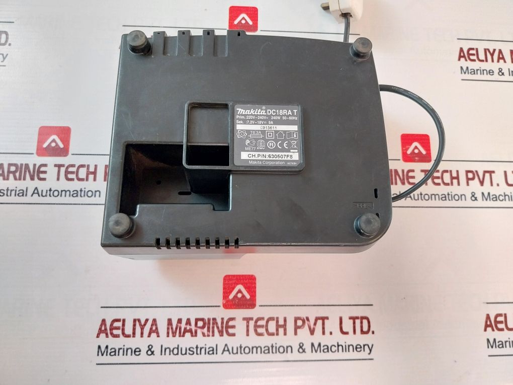 Makita Dc18Ra T Lithium Ion Rapid Fast Charger 240W 50-60Hz 630507F8