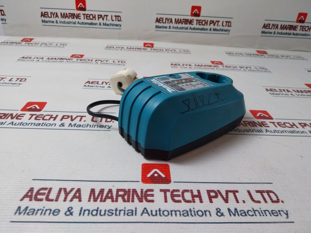 Makita Li-ion 7.2-10.8V Battery Charger Dc10Wa