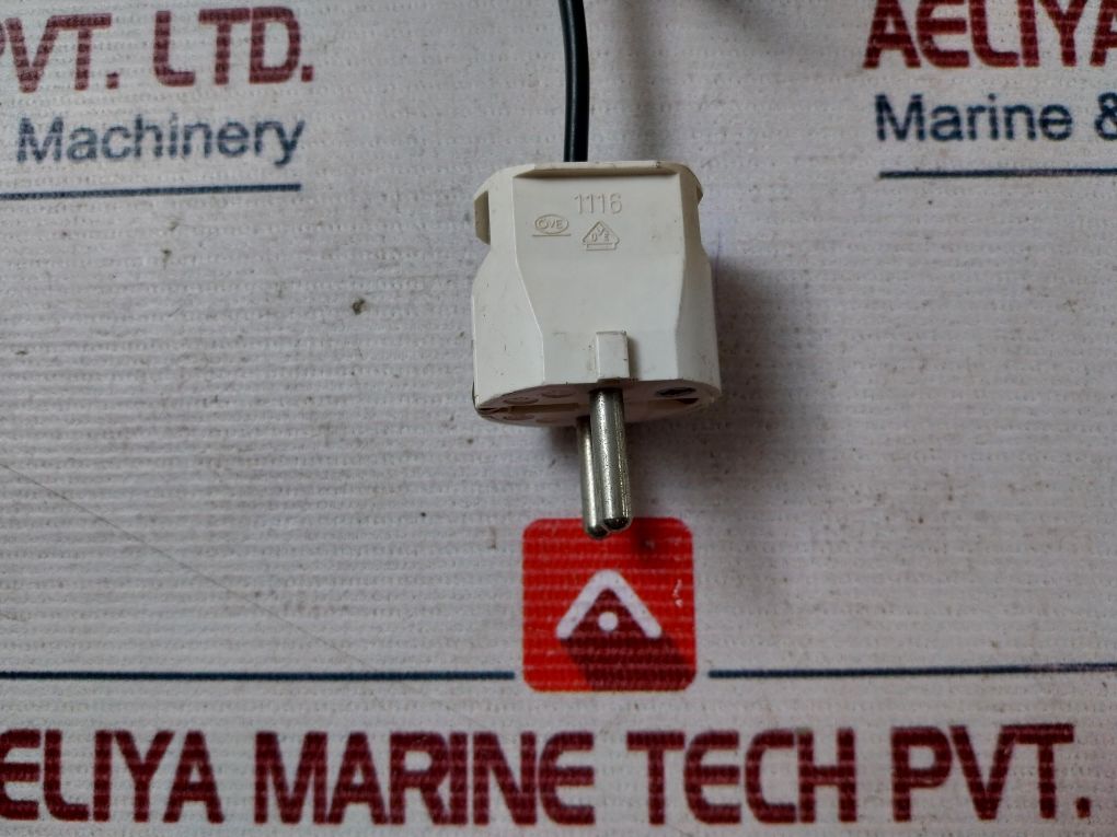 Makita Li-ion 7.2-10.8V Battery Charger Dc10Wa