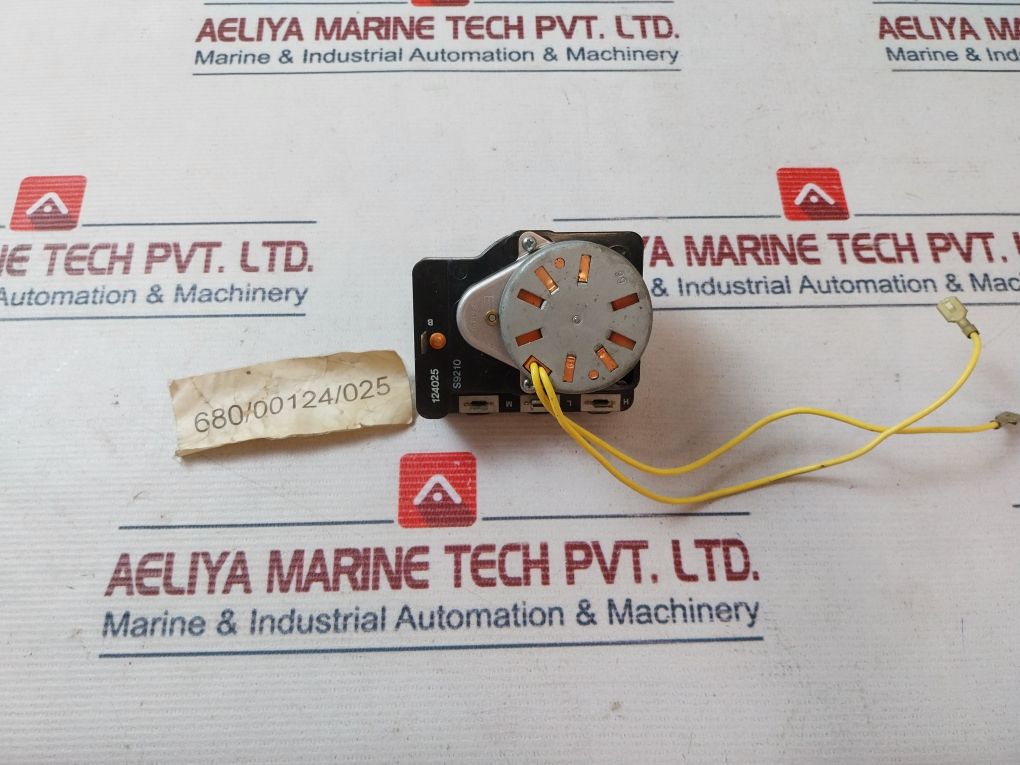 Mallory M451 Timer Switch 124025 25A 250Vac 5060Hz

