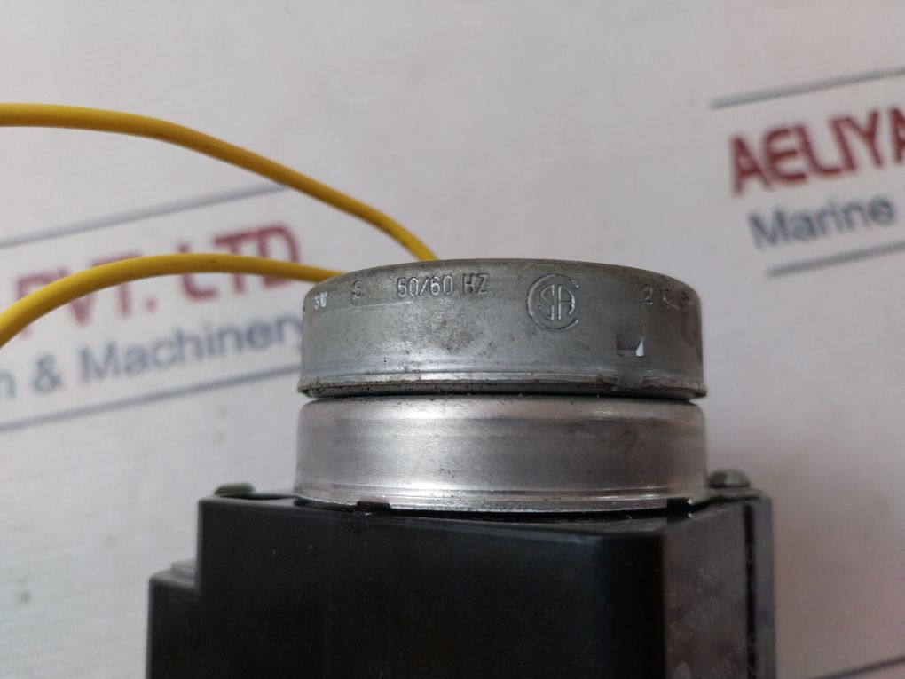 Mallory M451 Timer Switch 124025 25A 250Vac 50/60Hz