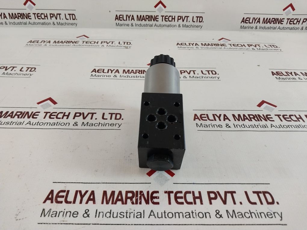 Man 5982848-6 Solenoid Valve With Rexroth R901017027 Plug Connector