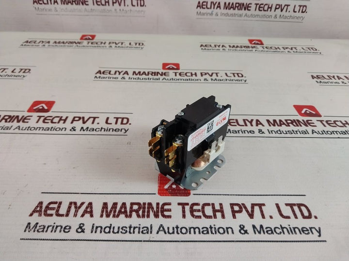 Manitowoc 20-0908-9 Contactor 1 Pole W/Shunt 556.11.00.080