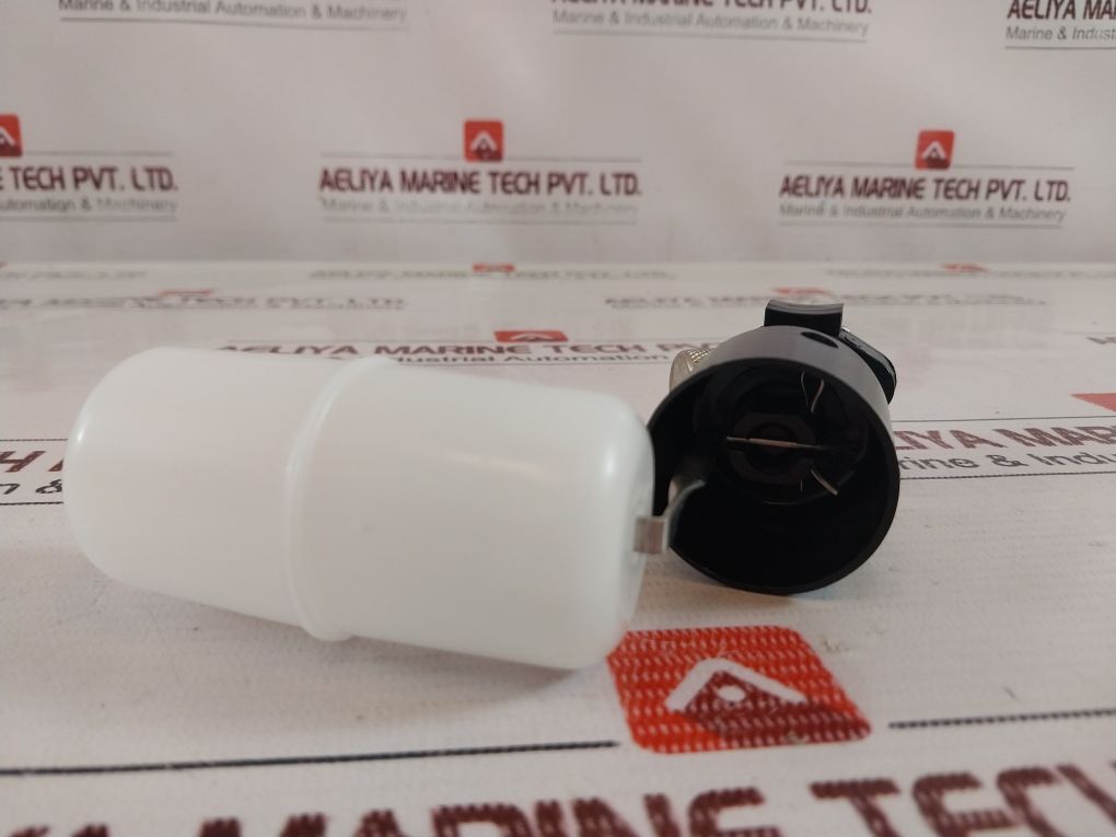 Manitowoc 83-6905-3 Float Valve Assembly 556.01.00.015