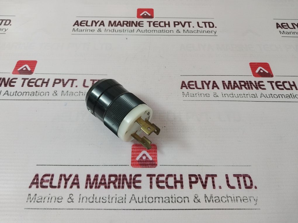 Marinco Turn & Pull