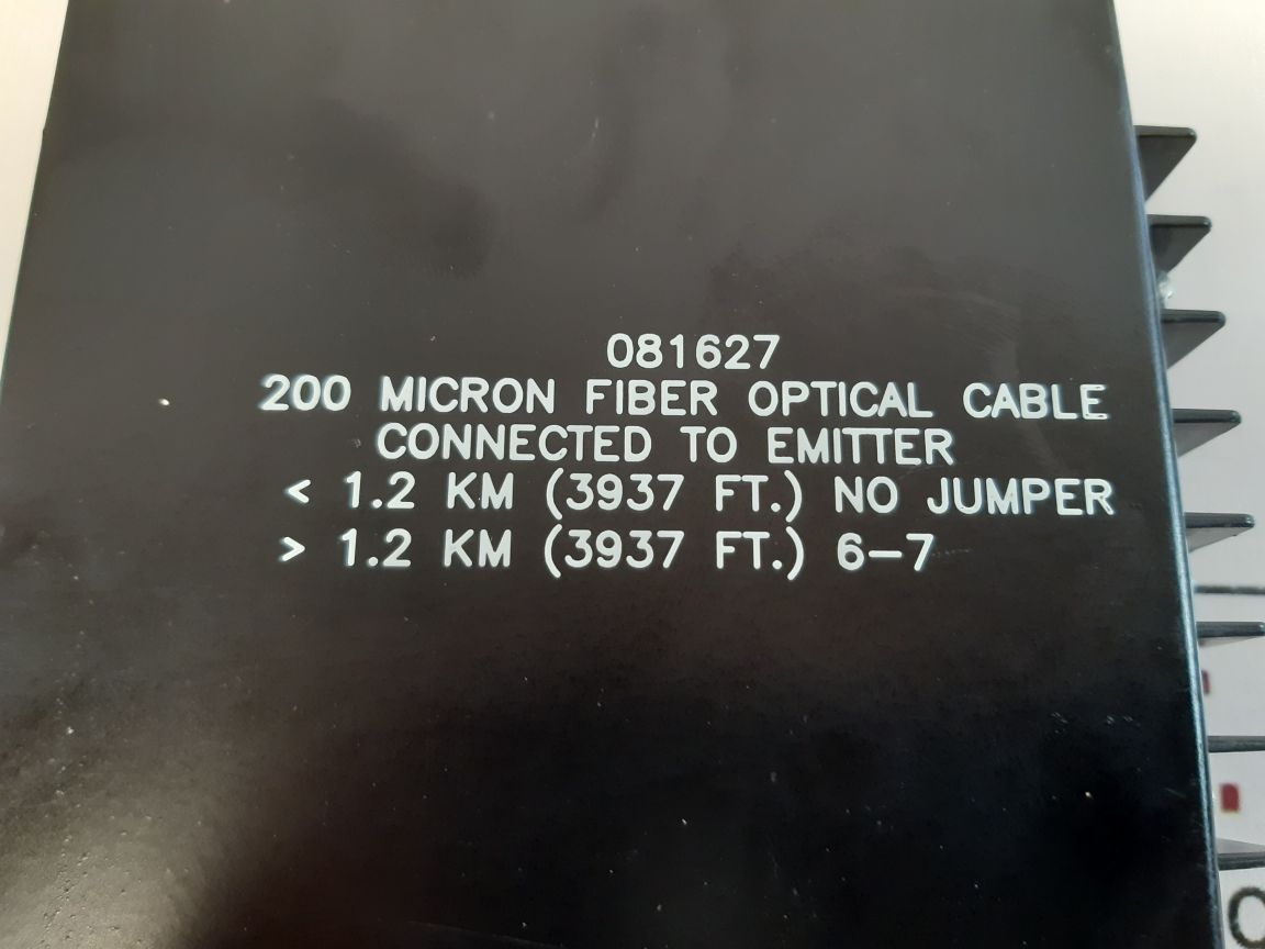 Max Control Systems 1-800-3159-max+215-393-4080 Optical/Electrical Interface