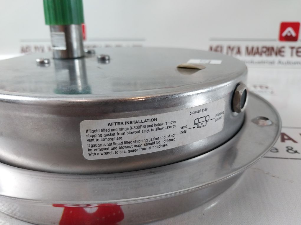 Mcdaniel Controls 316Ss Tube And Socket 0-5000 Psi Pressure Gauge